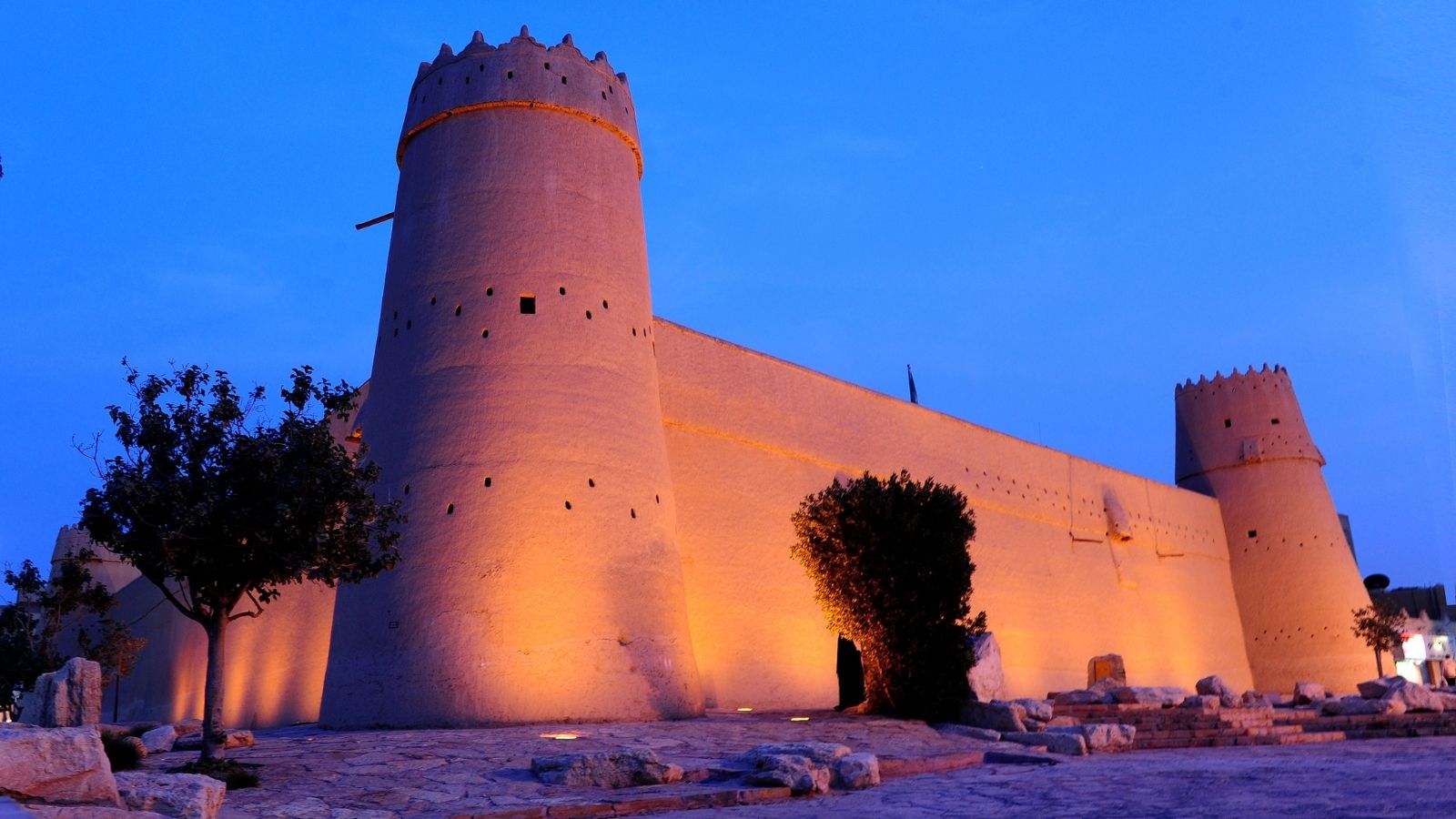 The Historic Al Masmak Castle at night