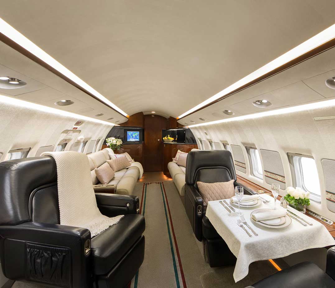 Bombardier Challenger 604 private jet interior